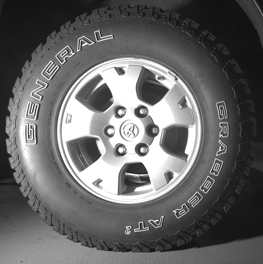 Thumbnail: 2014 Toyota Tacoma - 15