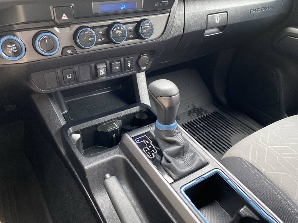 Thumbnail: 2023 Toyota Tacoma - 15