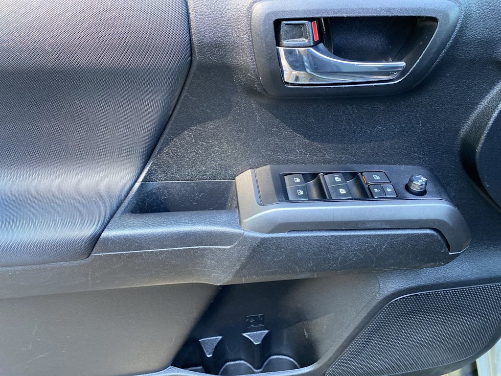 Thumbnail: 2023 Toyota Tacoma - 31