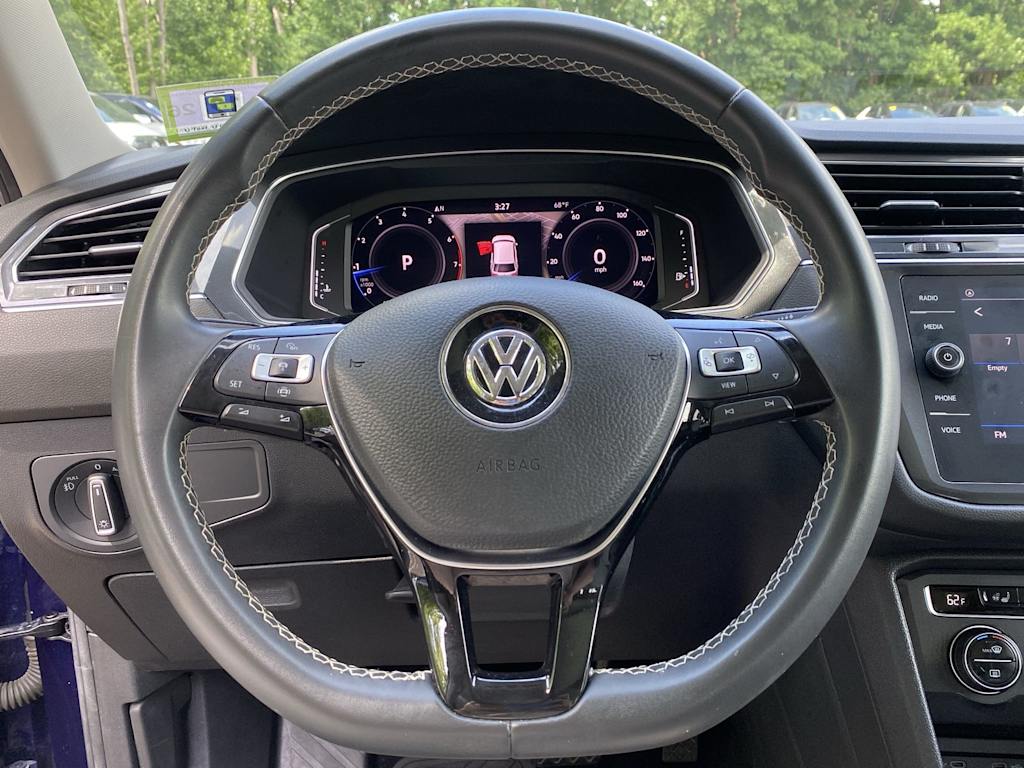 Thumbnail: 2021 Volkswagen Tiguan - 12