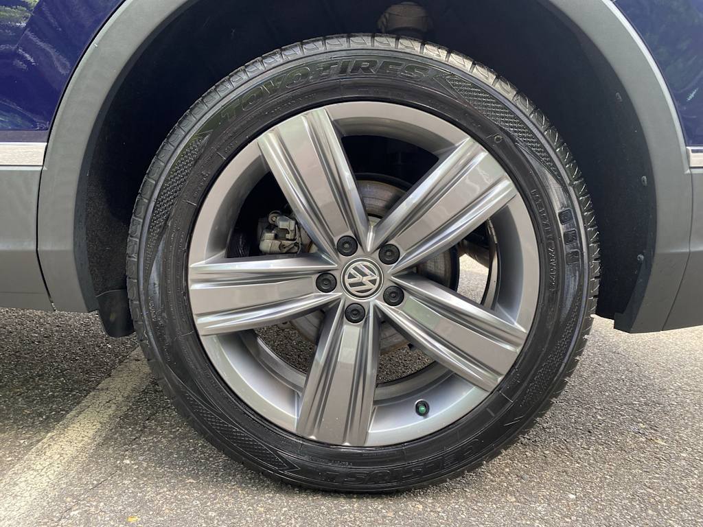 Thumbnail: 2021 Volkswagen Tiguan - 27