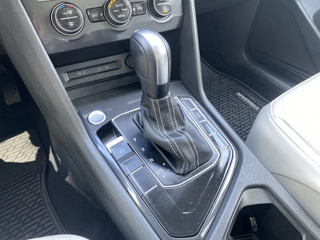 Thumbnail: 2021 Volkswagen Tiguan - 15