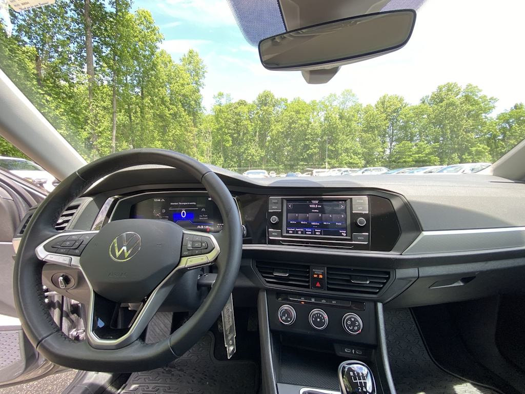 Thumbnail: 2024 Volkswagen Jetta - 2
