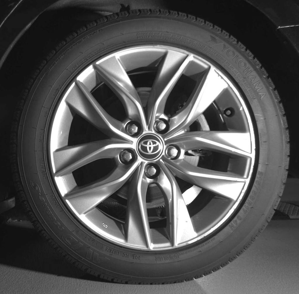 Thumbnail: 2022 Toyota Avalon - 14