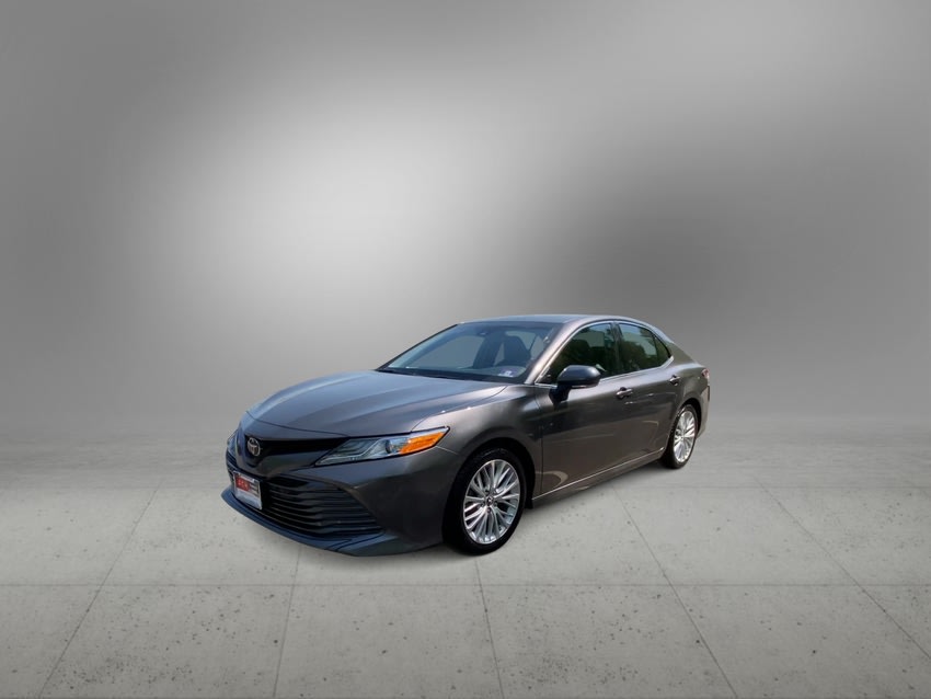 2018 Toyota Camry XLE 5