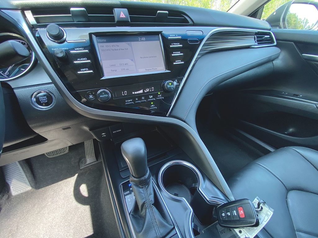 2018 Toyota Camry XLE 11