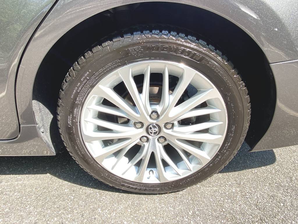 2018 Toyota Camry XLE 20