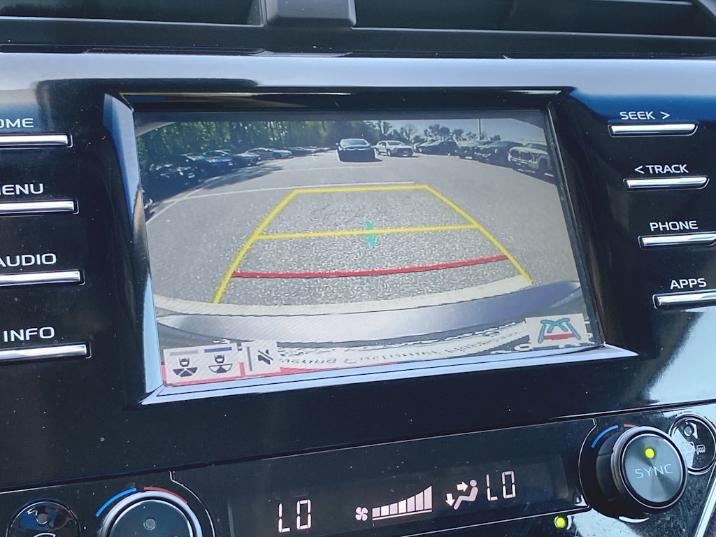 2018 Toyota Camry XLE 29