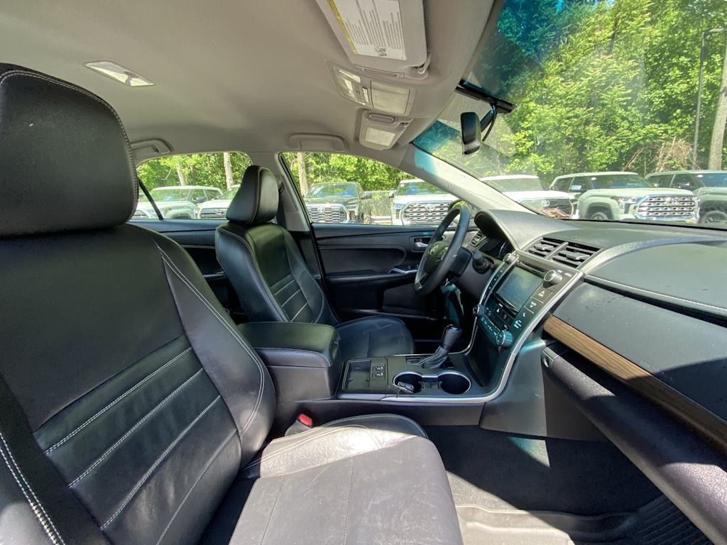 Thumbnail: 2017 Toyota Camry - 7
