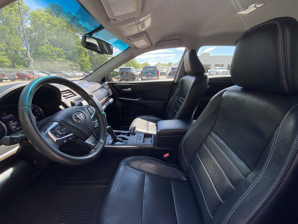 Thumbnail: 2017 Toyota Camry - 6