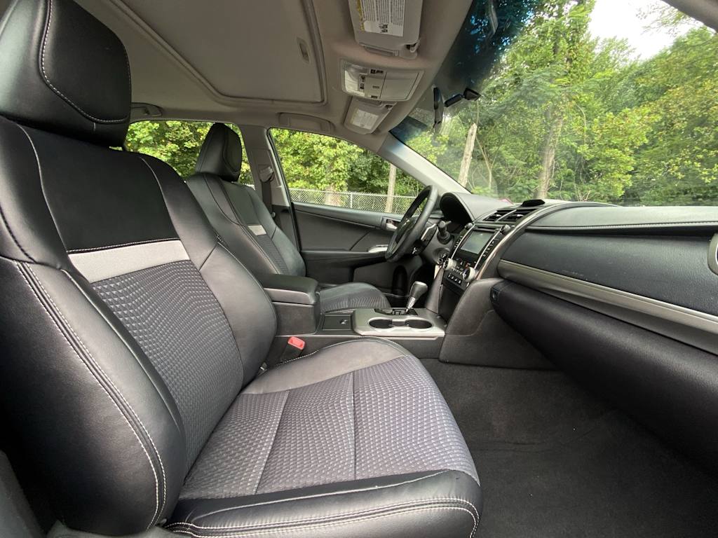 Thumbnail: 2014 Toyota Camry - 31