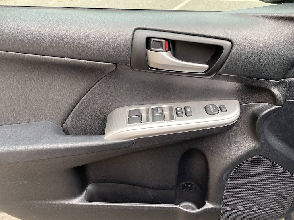 Thumbnail: 2014 Toyota Camry - 30