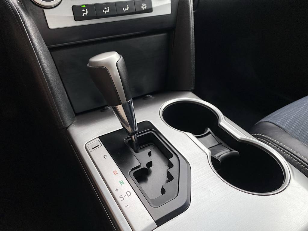 Thumbnail: 2014 Toyota Camry - 15