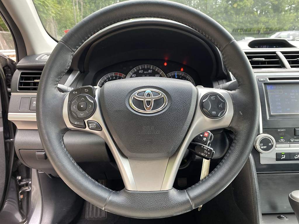 Thumbnail: 2014 Toyota Camry - 13