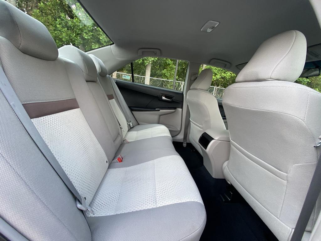 Thumbnail: 2012 Toyota Camry - 33