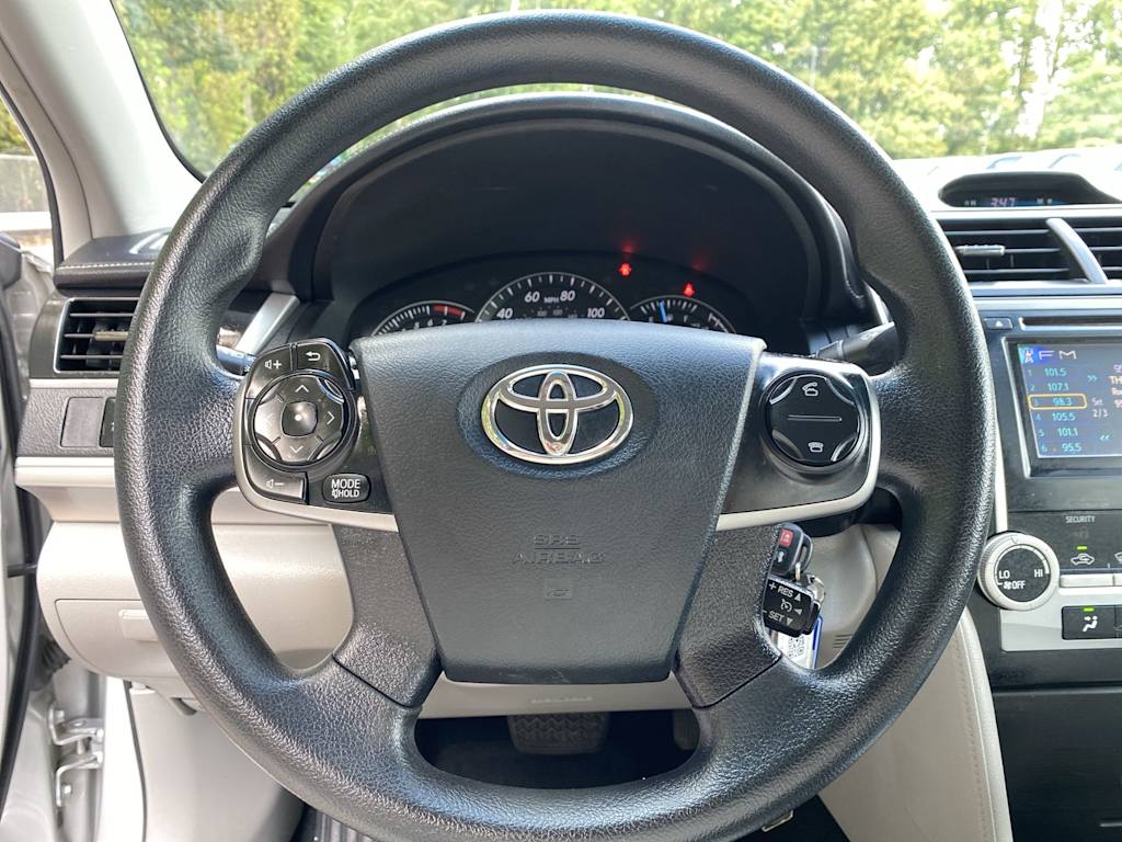 Thumbnail: 2012 Toyota Camry - 13