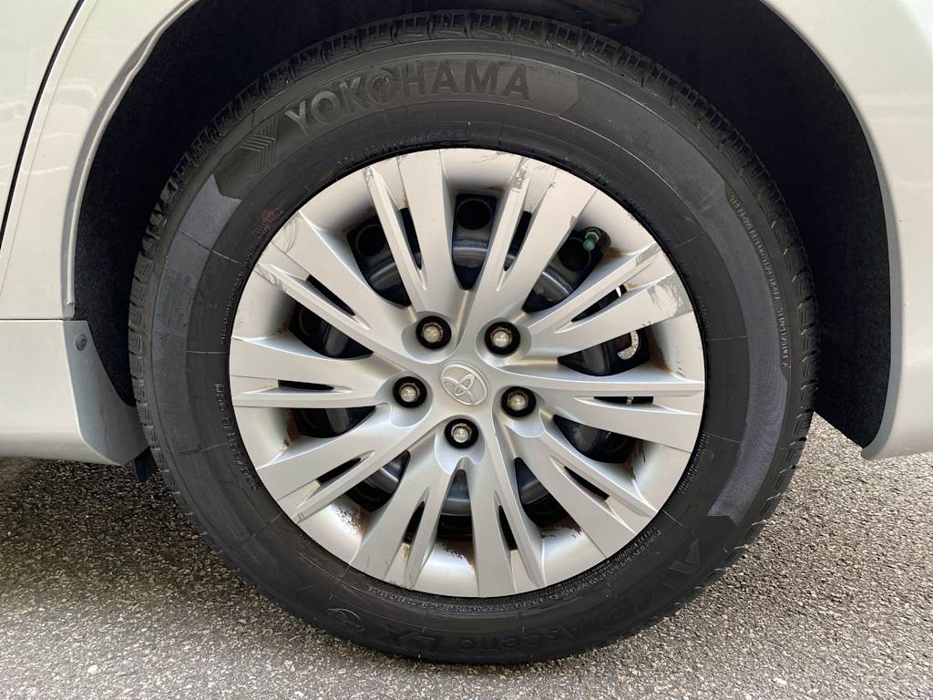 Thumbnail: 2012 Toyota Camry - 27