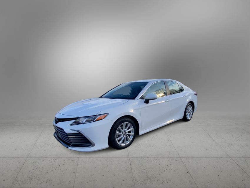 2023 Toyota Camry LE 6