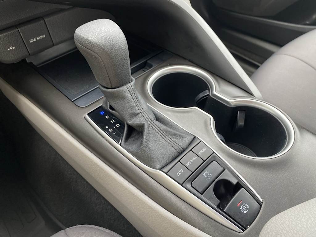 Thumbnail: 2023 Toyota Camry - 14