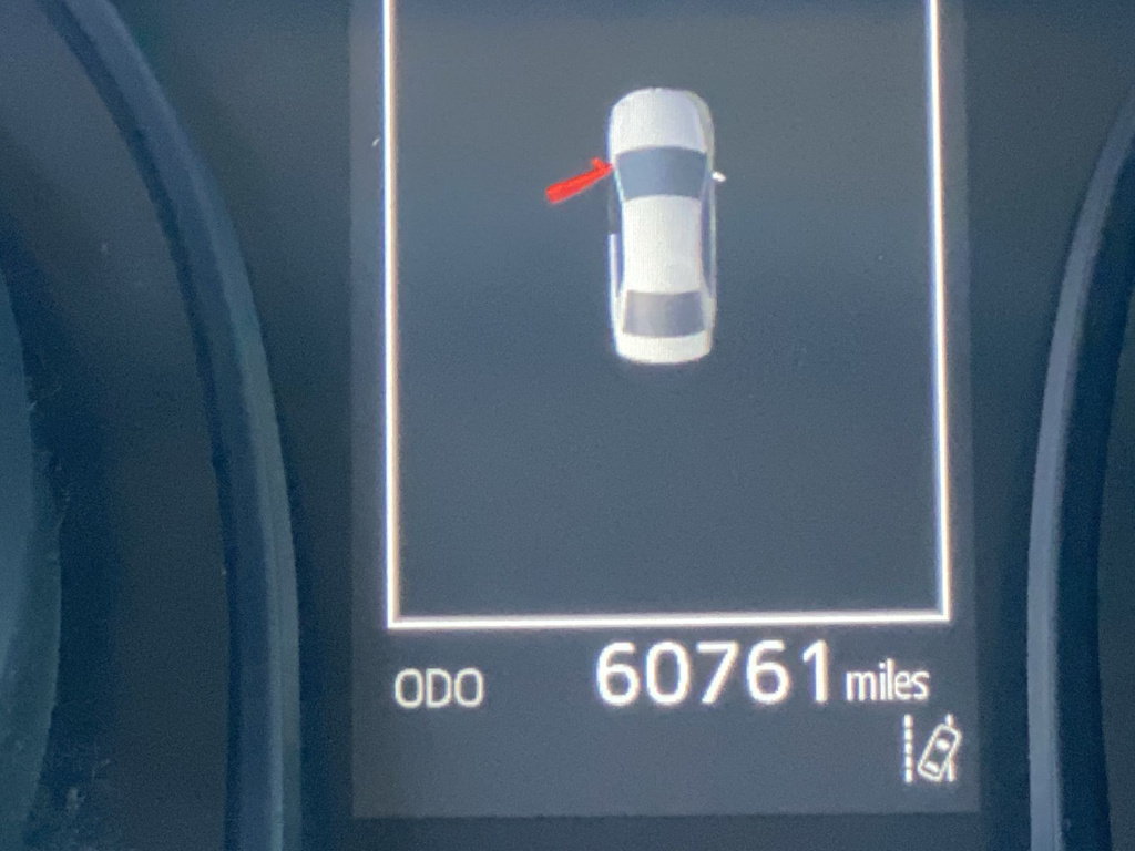 Thumbnail: 2021 Toyota Camry - 15