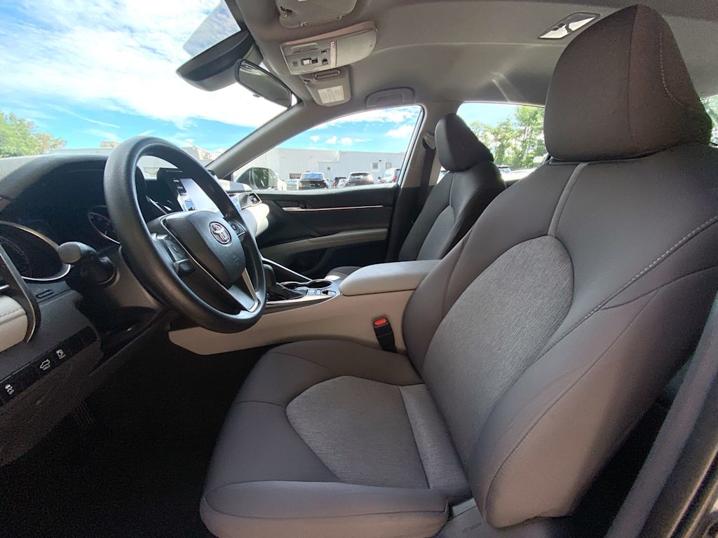Thumbnail: 2022 Toyota Camry - 10