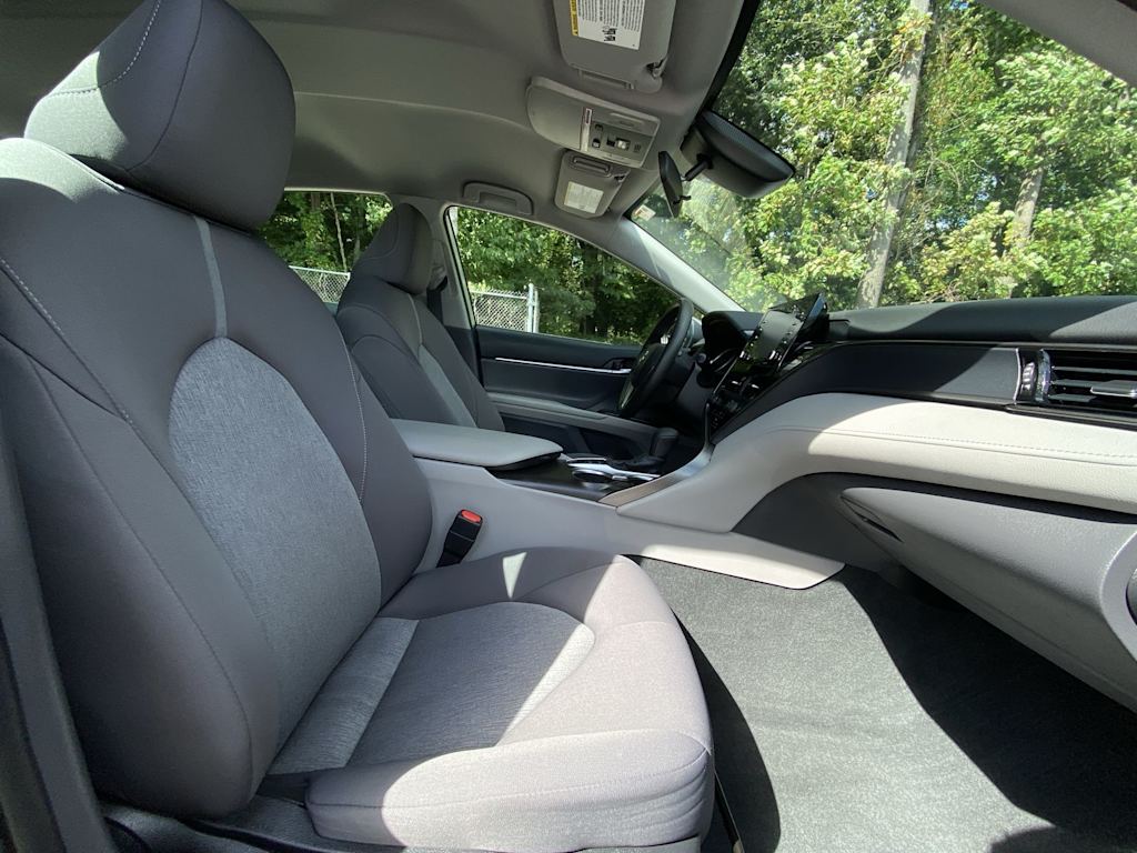 Thumbnail: 2022 Toyota Camry - 31