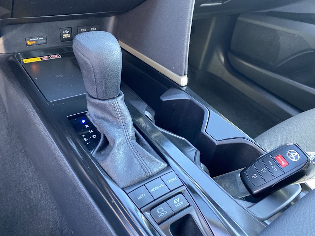 Thumbnail: 2025 Toyota Camry - 13