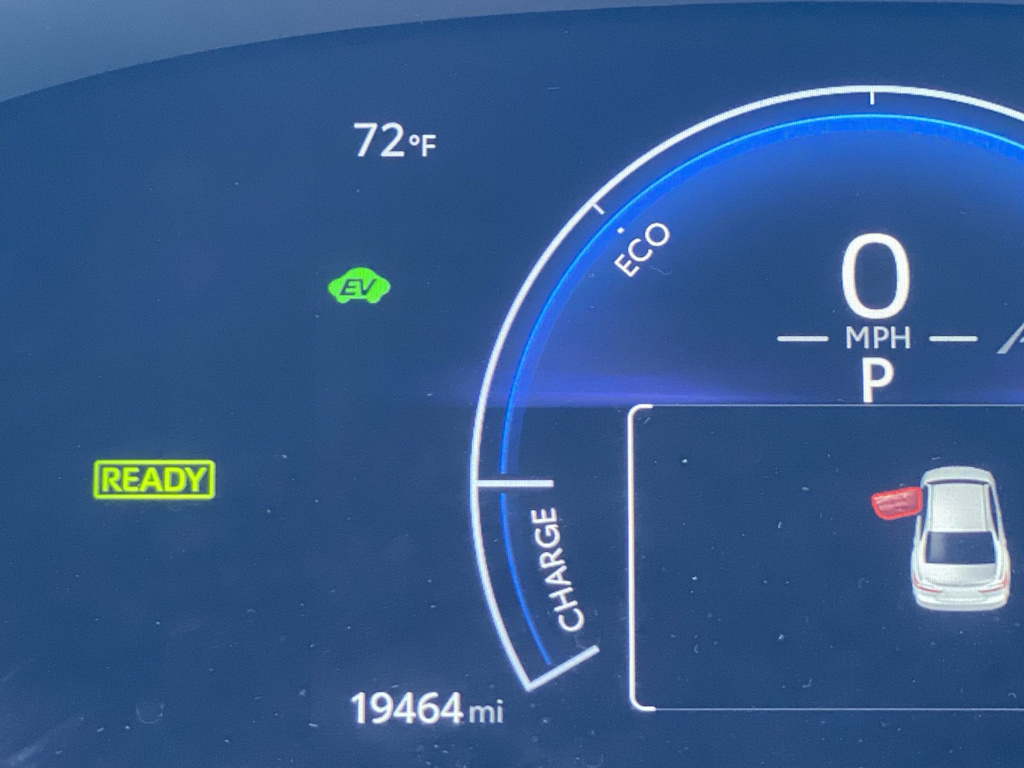 Thumbnail: 2025 Toyota Camry - 14