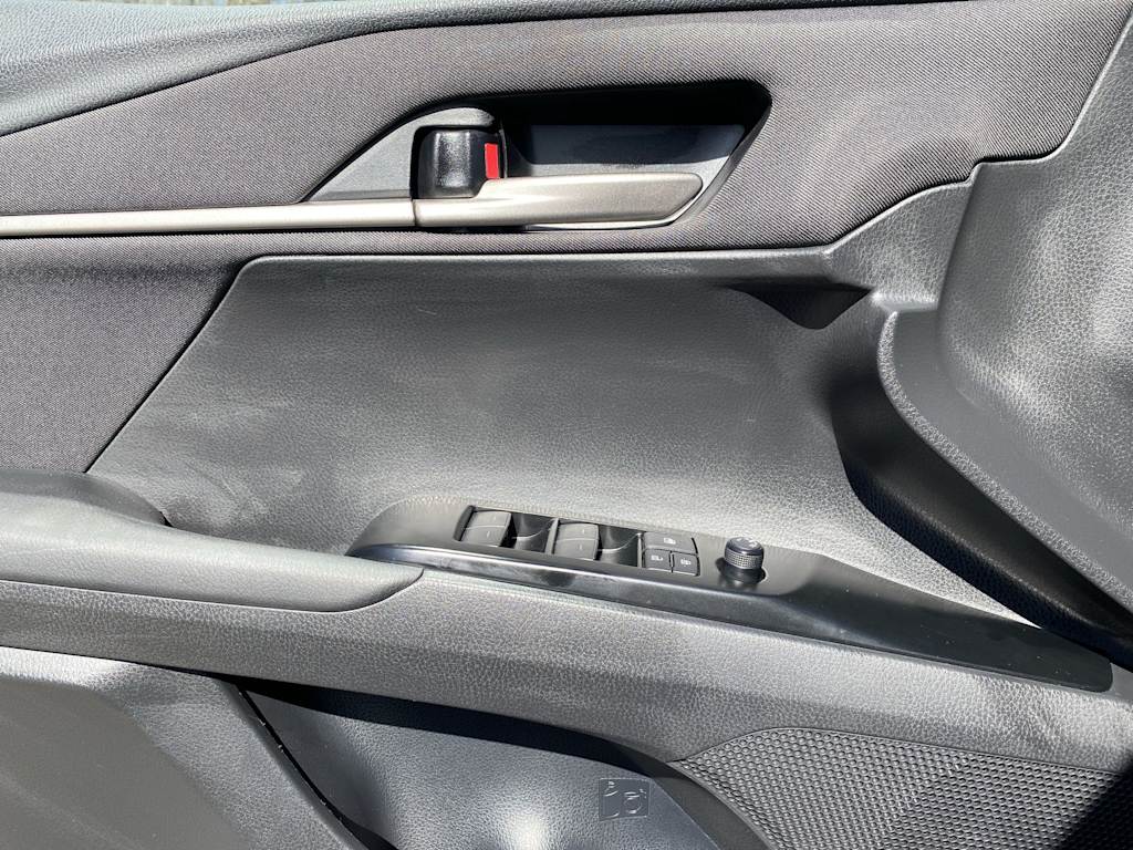 Thumbnail: 2025 Toyota Camry - 26