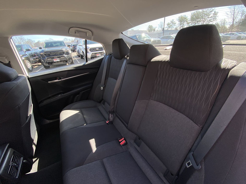 Thumbnail: 2025 Toyota Camry - 28