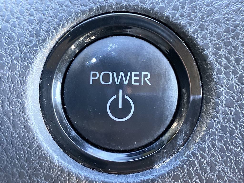 Thumbnail: 2025 Toyota Camry - 32