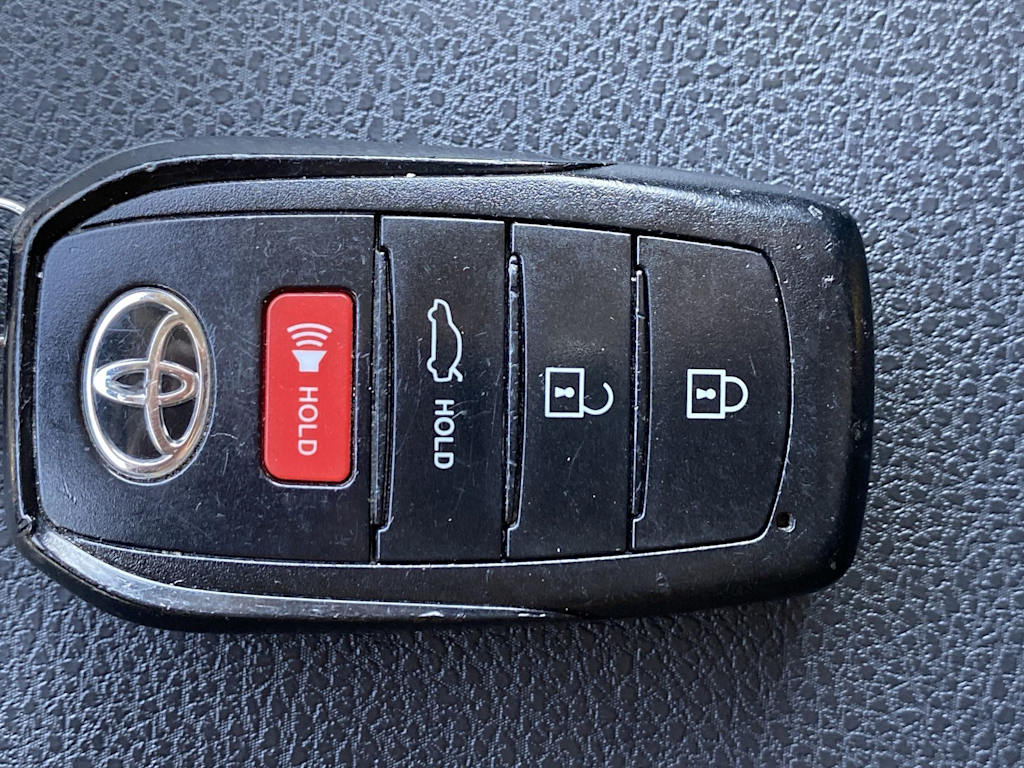 Thumbnail: 2025 Toyota Camry - 33