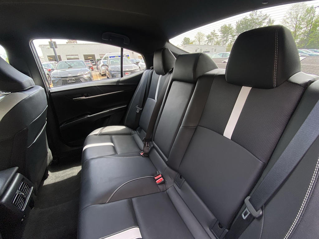 Thumbnail: 2025 Toyota Camry - 10