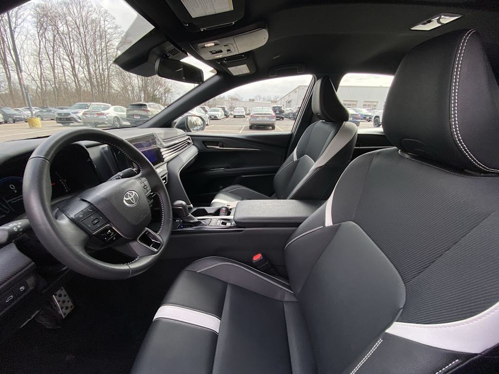 Thumbnail: 2025 Toyota Camry - 7