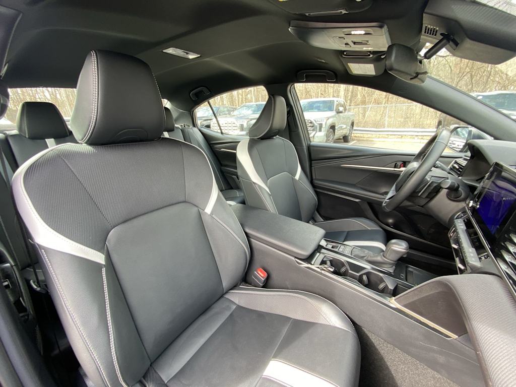 Thumbnail: 2025 Toyota Camry - 27