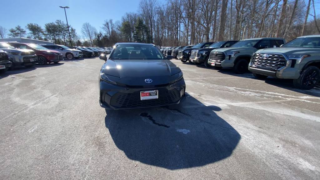 Thumbnail: 2025 Toyota Camry - 15