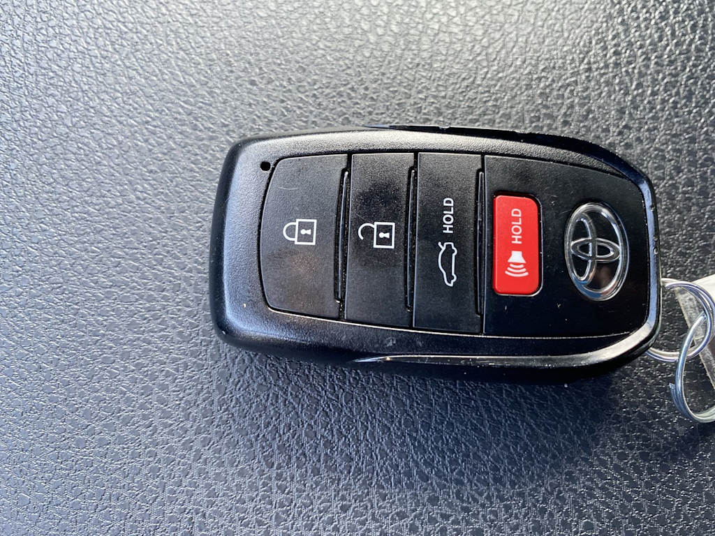 Thumbnail: 2025 Toyota Camry - 15