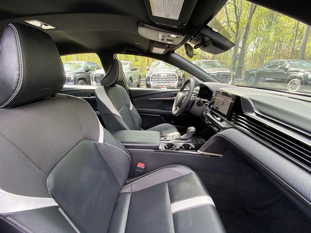 Thumbnail: 2025 Toyota Camry - 27