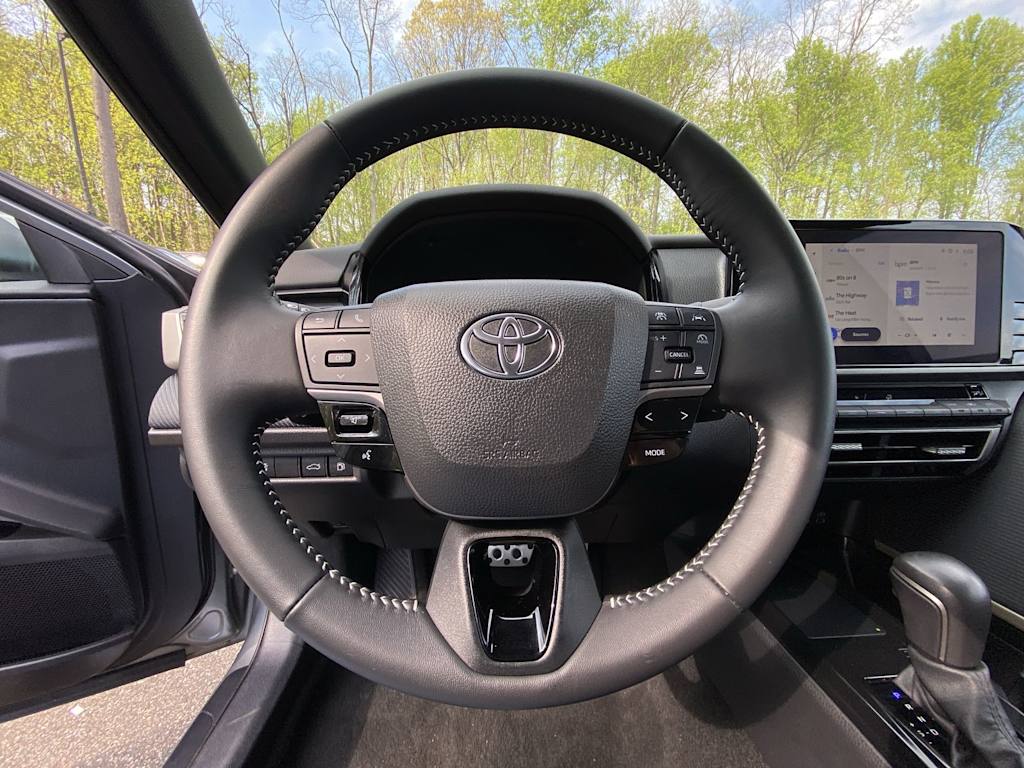 Thumbnail: 2025 Toyota Camry - 10