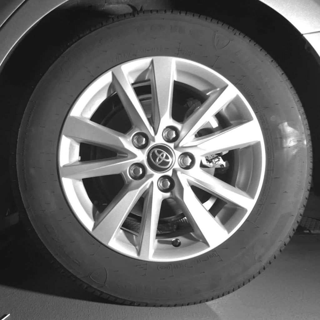 Thumbnail: 2025 Toyota Camry - 13