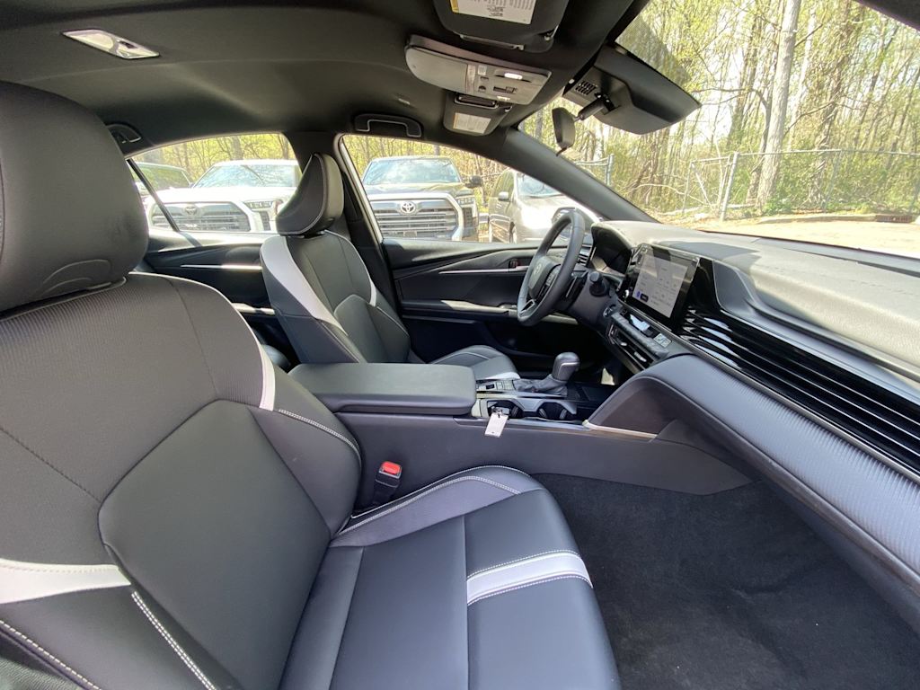 Thumbnail: 2025 Toyota Camry - 28