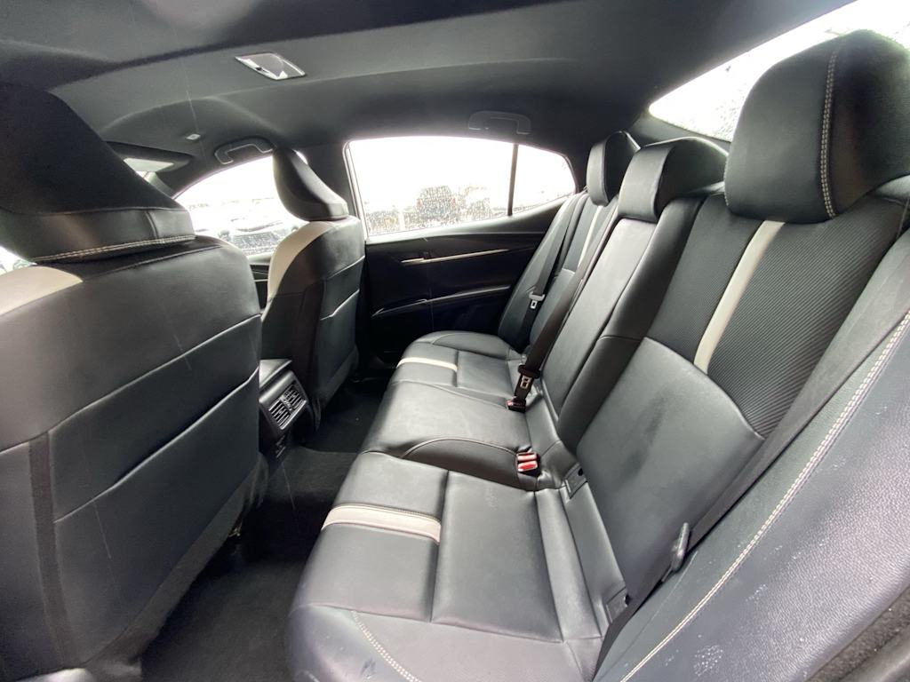 Thumbnail: 2025 Toyota Camry - 10