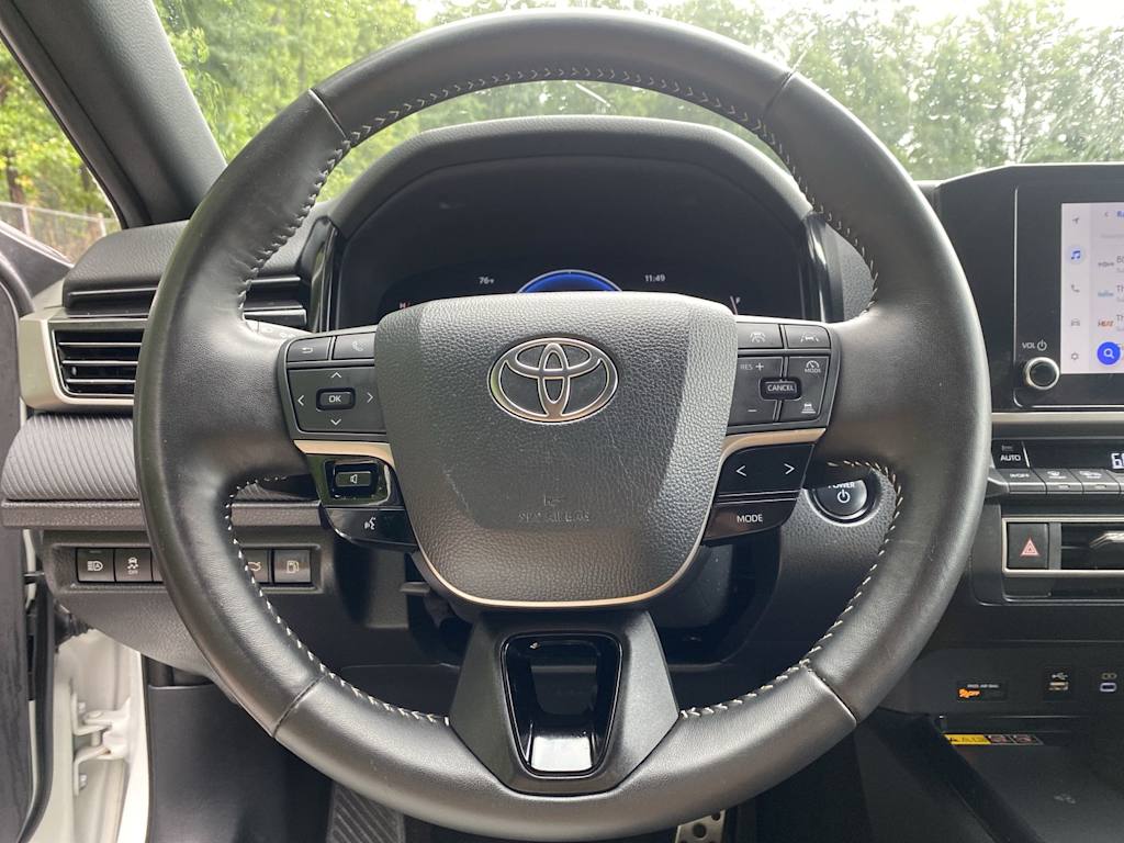 Thumbnail: 2025 Toyota Camry - 11