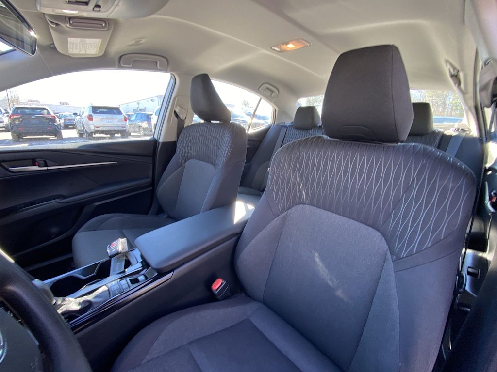 Thumbnail: 2025 Toyota Camry - 10