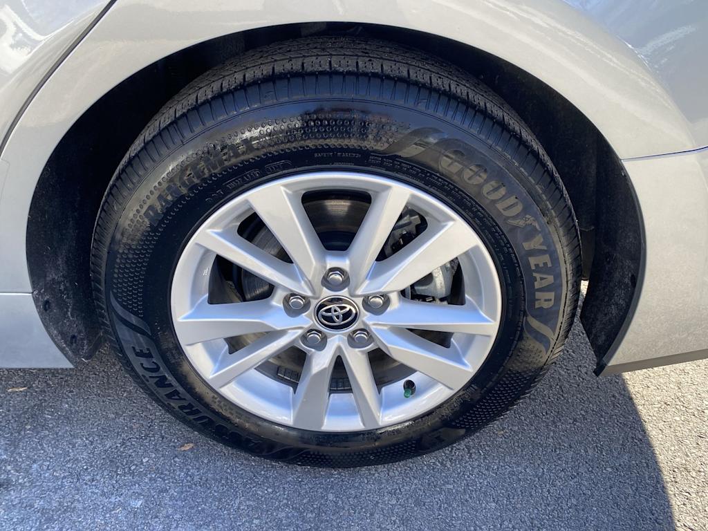 Thumbnail: 2025 Toyota Camry - 19