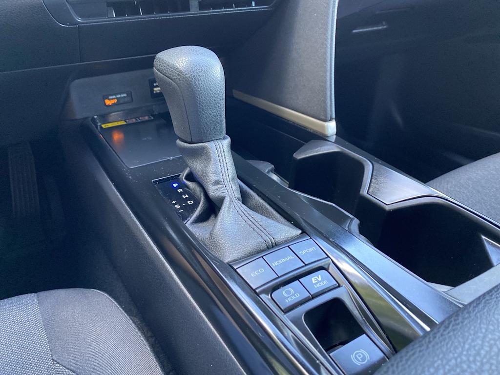 Thumbnail: 2025 Toyota Camry - 15