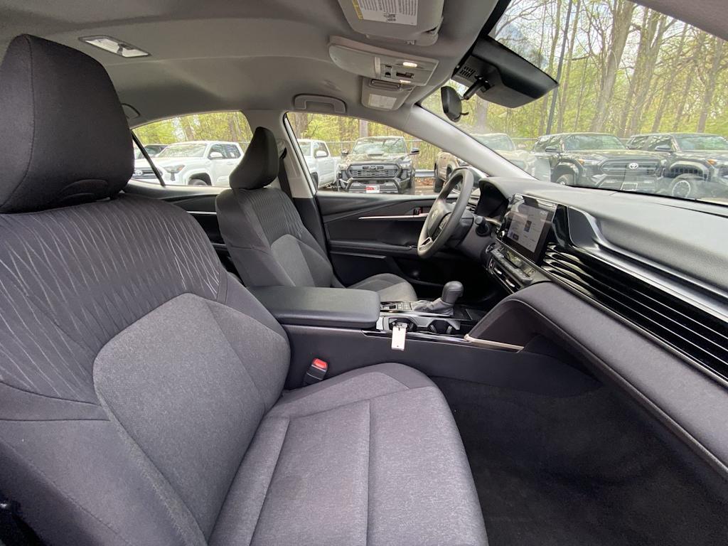 Thumbnail: 2025 Toyota Camry - 29