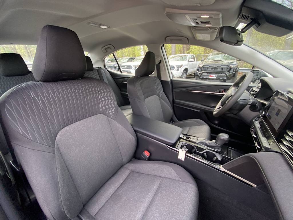 Thumbnail: 2025 Toyota Camry - 30