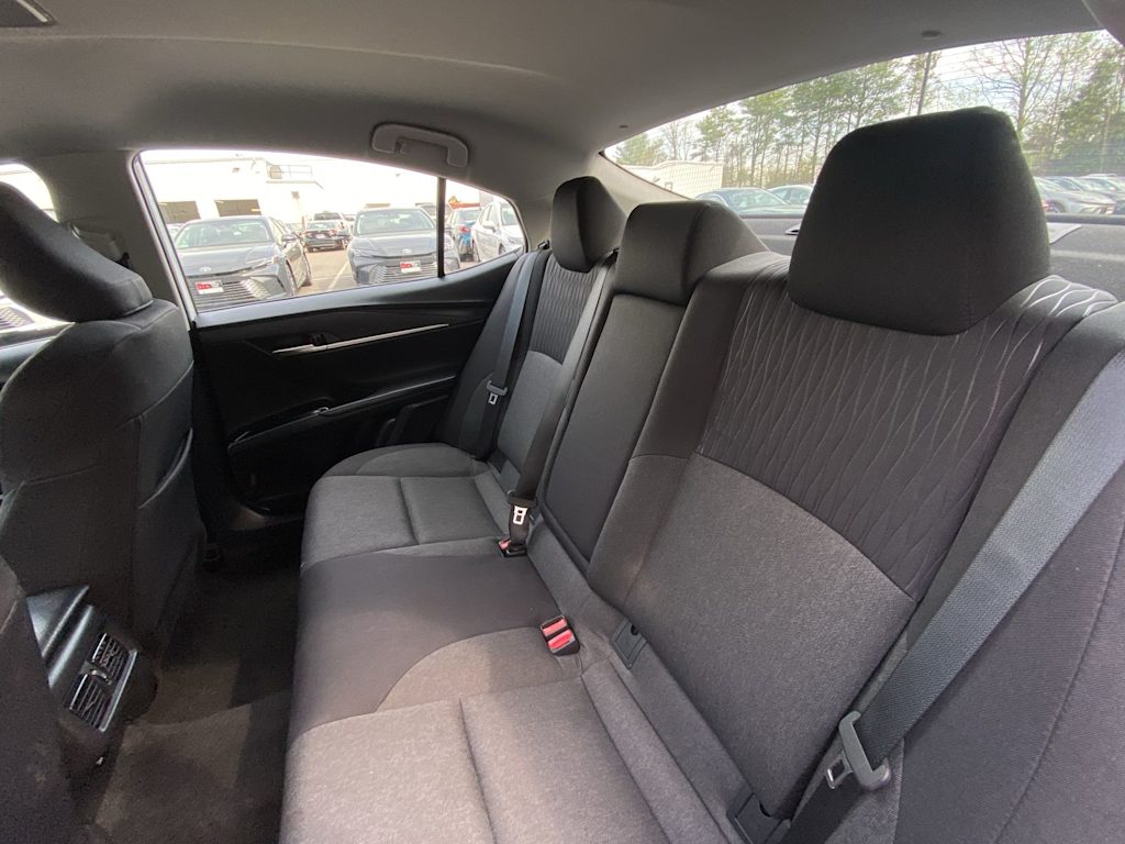 Thumbnail: 2025 Toyota Camry - 11