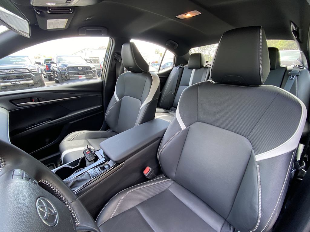 Thumbnail: 2025 Toyota Camry - 8
